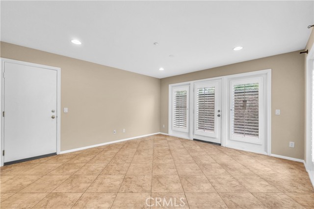 Image 10 of 27 For 284 Tustin Field Drive