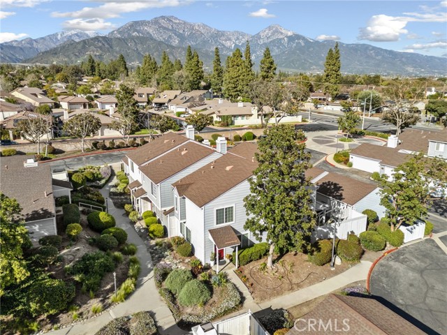 Detail Gallery Image 3 of 47 For 1693 N Mountain #D,  Upland,  CA 91784 - 3 Beds | 2/1 Baths