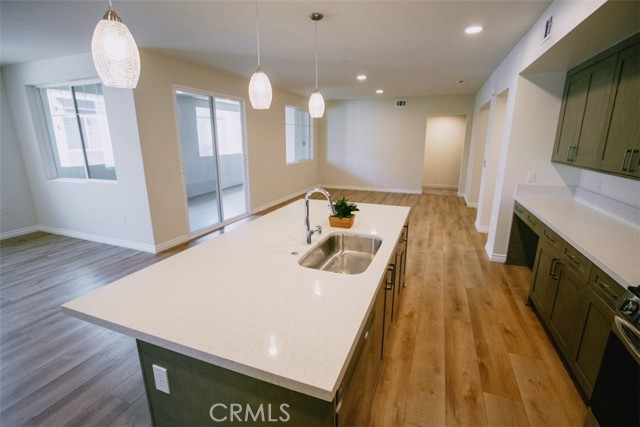2850 Wagon Wheel Rd, Oxnard CA: https://media.crmls.org/medias/4e612bcd-b07b-43f8-b9ea-b7ec5feec1d9.jpg