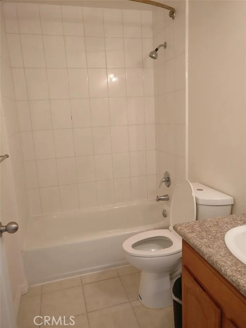 Detail Gallery Image 10 of 22 For 3711 Baldwin St #904,  Los Angeles,  CA 90031 - 2 Beds | 2 Baths