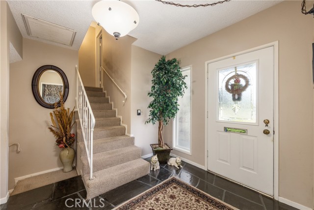 2242 Oak Crest Drive, Riverside CA: https://media.crmls.org/medias/4e619f88-d8ab-4a5a-aea8-ad821400164c.jpg