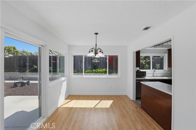 Detail Gallery Image 6 of 43 For 2097 Santa Barbara, Corona,  CA 92882 - 4 Beds | 2 Baths