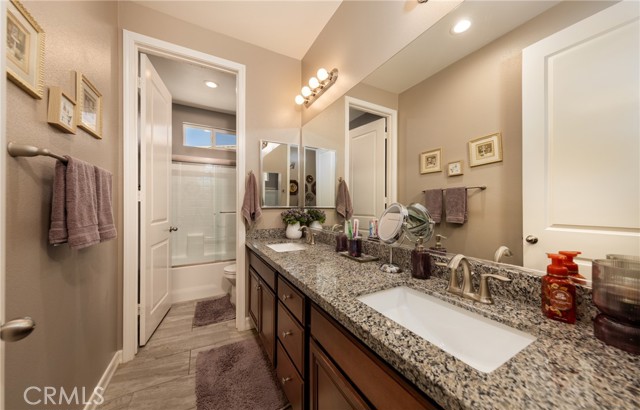 34664 Bella Vista Drive, Yucaipa CA: https://media.crmls.org/medias/4e620afb-f8cd-46a4-9b57-9a49ff543e03.jpg