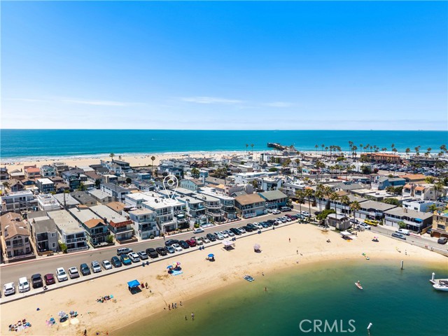 Detail Gallery Image 35 of 37 For 1817 W Bay Ave a,  Newport Beach,  CA 92663 - 2 Beds | 2/1 Baths