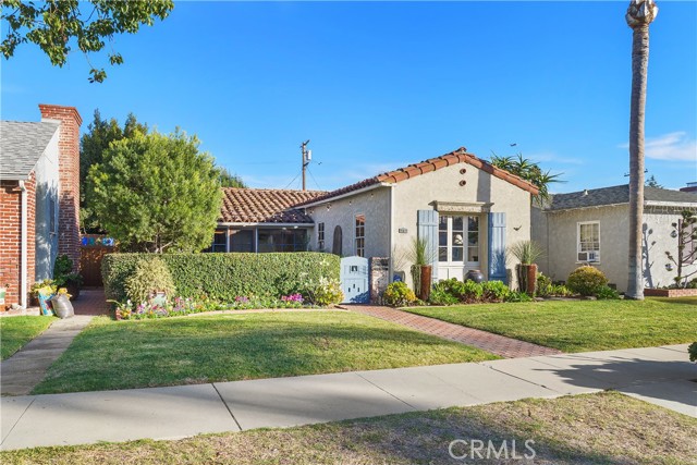 Detail Gallery Image 3 of 45 For 3736 Gaviota Ave, Long Beach,  CA 90807 - 3 Beds | 2 Baths