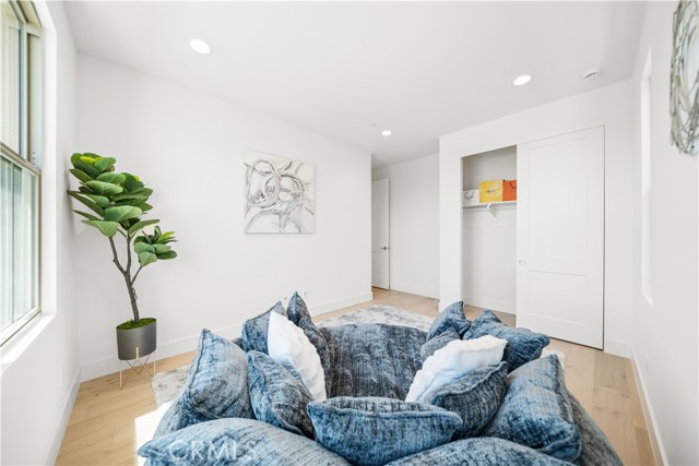 107 Somera, Irvine CA: https://media.crmls.org/medias/4e64e59b-7910-476a-ae0a-38f6a87bc094.jpg