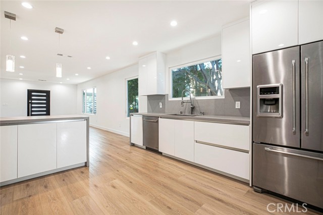 Detail Gallery Image 13 of 38 For 528 Spencer St, Glendale,  CA 91202 - 3 Beds | 2 Baths