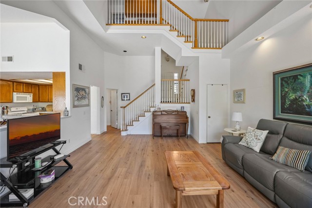 Detail Gallery Image 7 of 32 For 21081 Calle De Paseo, Lake Forest,  CA 92630 - 2 Beds | 2/1 Baths