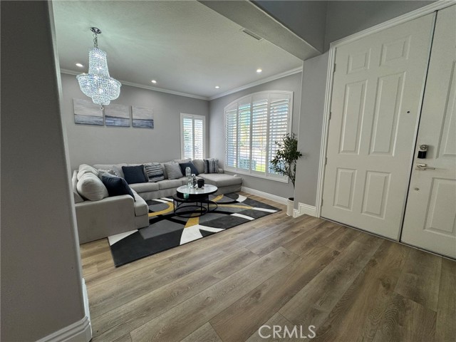 Detail Gallery Image 4 of 39 For 664 Rembrandt, Corona,  CA 92882 - 4 Beds | 3 Baths