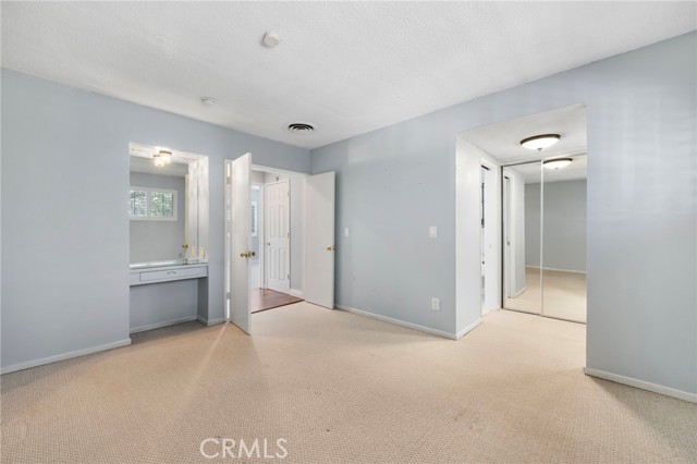 Detail Gallery Image 13 of 24 For 9813 Rhea, Northridge,  CA 91324 - 4 Beds | 2 Baths