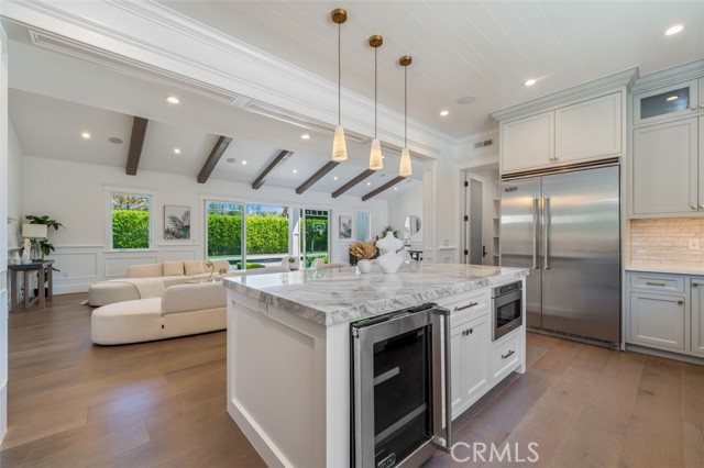 Detail Gallery Image 12 of 59 For 20701 Dumont St, Woodland Hills,  CA 91364 - 8 Beds | 9 Baths