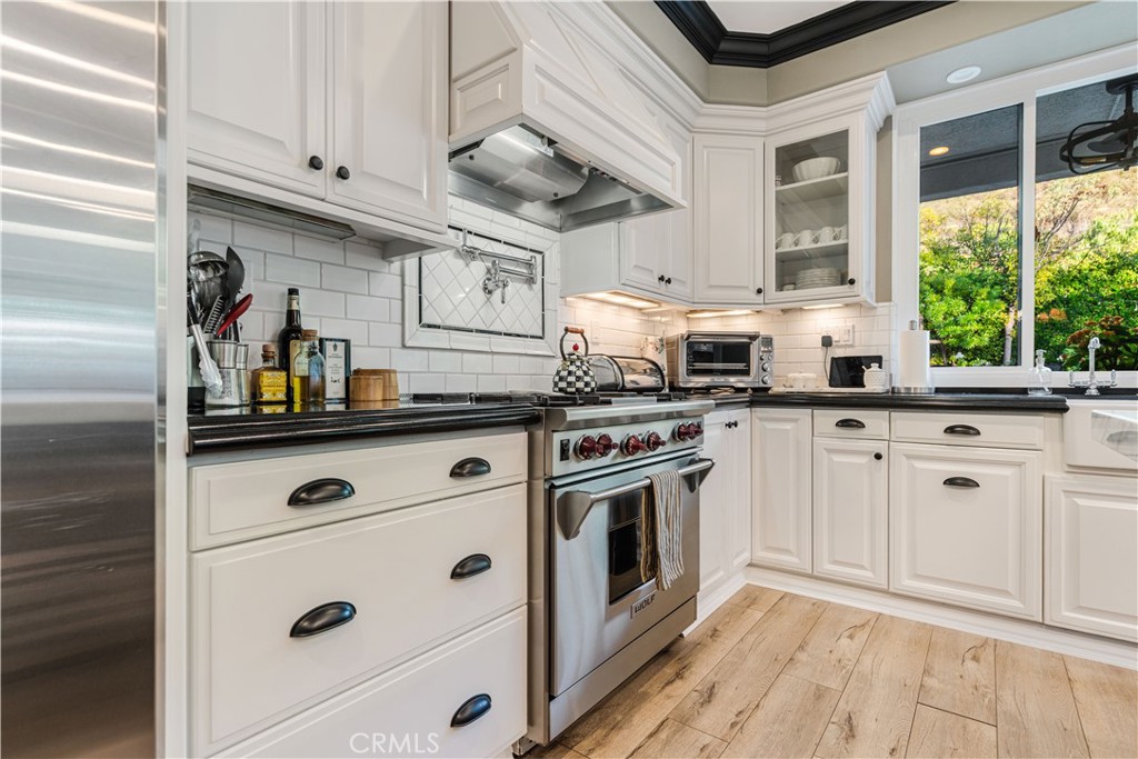 MLS #SR25250544 image #10