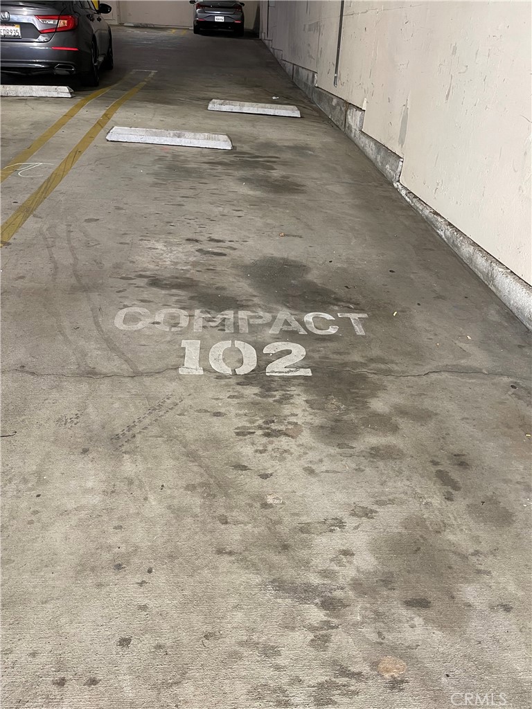 https://media.crmls.org/medias/4e67e438-98d8-425d-a25a-ff772104c5fd.jpg?preset=X-Large