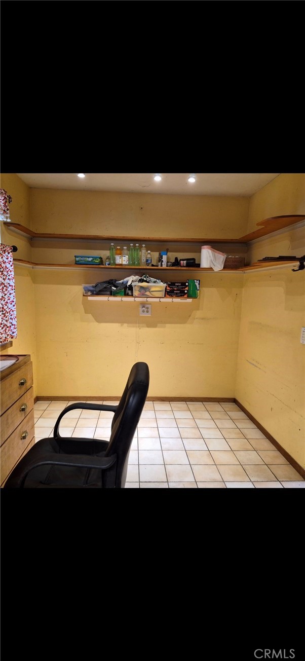 Detail Gallery Image 5 of 9 For 2085 Cabot, Merced,  CA 95348 - 3 Beds | 1 Baths