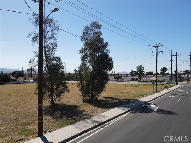 6909 Victoria Avenue, Highland, California 92346, ,Commercial Lease,For Rent,6909 Victoria Avenue,CRIV23197964