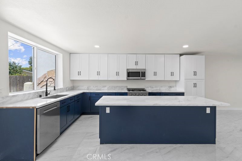 MLS #OC26162895 image #8
