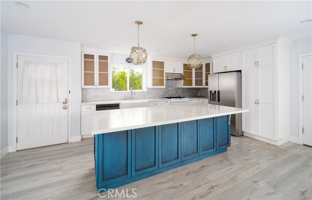 Front Image Thumbnail for CRSR25198474