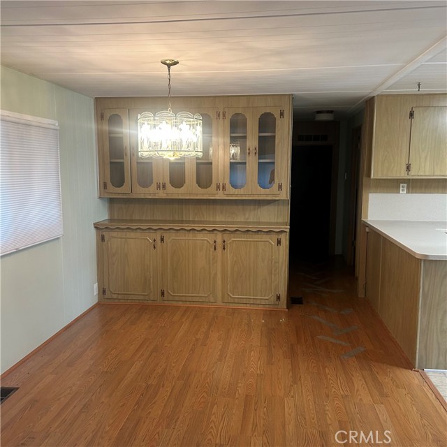 450 Judson Avenue, Redlands CA: https://media.crmls.org/medias/4e6ae8ae-d7f7-43ae-baf5-d1c5de27a887.jpg