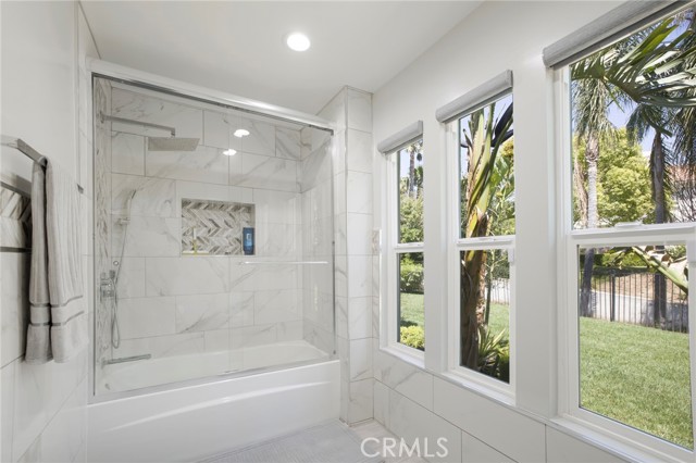 5081 Gateway Road, Rancho Cucamonga CA: https://media.crmls.org/medias/4e6c40ac-c76b-4556-bc94-10bb93562532.jpg