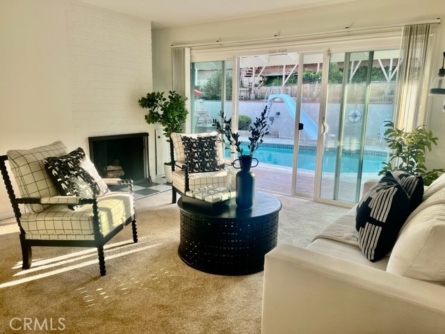 303 N Wycliff Avenue, San Pedro CA: https://media.crmls.org/medias/4e6c9a35-c42b-4a21-9809-3399c962d339.jpg
