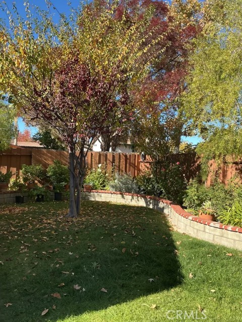 Detail Gallery Image 11 of 50 For 19849 Collins, Canyon Country,  CA 91351 - 3 Beds | 2 Baths