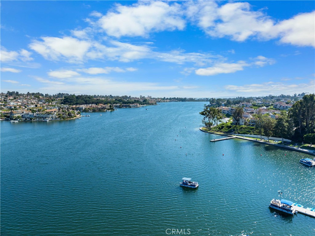 https://media.crmls.org/medias/4e6ccaab-37b8-4e5e-b259-5c80c31a3212.jpg?preset=X-Large