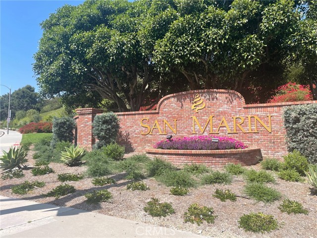 27 High Bluff, Laguna Niguel CA: https://media.crmls.org/medias/4e6d19e5-2065-4eca-8333-9b1a09095ef1.jpg