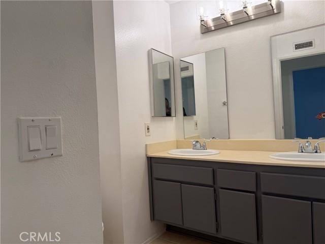 Detail Gallery Image 16 of 25 For 2866 Treeview, Fullerton,  CA 92835 - 4 Beds | 3 Baths