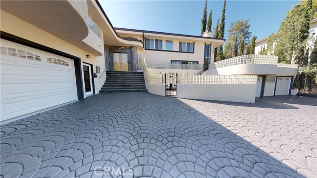 22500 N Summit Ridge Circle, Chatsworth CA: https://media.crmls.org/medias/4e6dad7c-7a0d-40c8-8519-0d57d73fb738.jpg