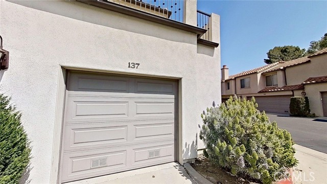 Detail Gallery Image 25 of 27 For 137 Corsica Dr, Newport Beach,  CA 92660 - 2 Beds | 1 Baths