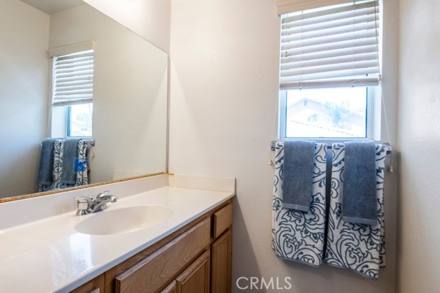 Detail Gallery Image 21 of 33 For 29483 Rock Point Dr, Lake Elsinore,  CA 92530 - 5 Beds | 3 Baths