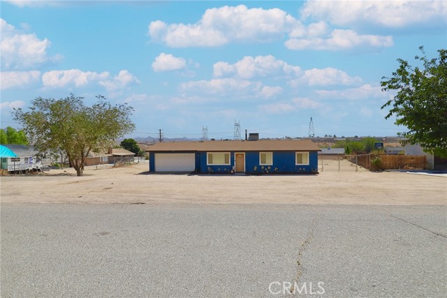 16459 Bunnell Avenue, Victorville CA: https://media.crmls.org/medias/4e6f6127-45df-4c68-a40f-7763838c107b.jpg