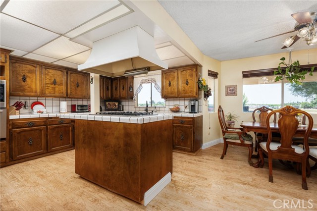 Detail Gallery Image 9 of 41 For 3298 N Zediker Ave, Sanger,  CA 93657 - 3 Beds | 2 Baths