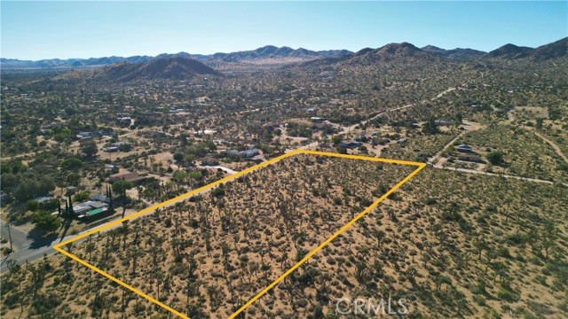 7000 Kickapoo Trail, Yucca Valley, California 92284, ,Land,For Sale,7000 Kickapoo Trail,CRJT23196691