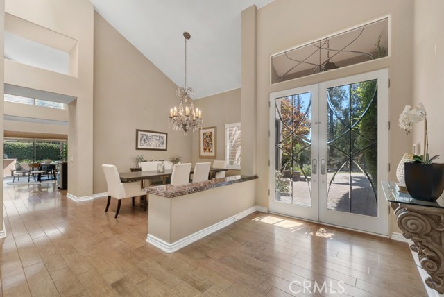 Detail Gallery Image 5 of 60 For 4228 Saddlecrest Ln, Westlake Village,  CA 91361 - 4 Beds | 3/1 Baths