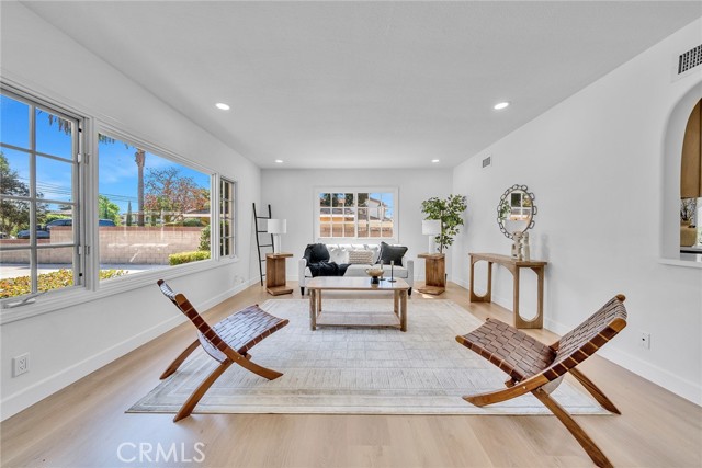 1321 S 8th Avenue, Arcadia CA: https://media.crmls.org/medias/4e729042-e703-4481-b19c-b2ae5746af89.jpg