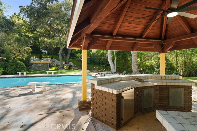 Detail Gallery Image 39 of 50 For 809 Highland Dr, La Canada Flintridge,  CA 91011 - 5 Beds | 5 Baths