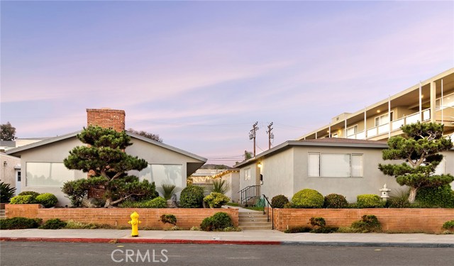 356 Cliff Drive Laguna Beach, California 356 Cliff is truly a rare offering on one of the most prestigious streets in Laguna Beach. This highly sought after investment property offers amazing ocean views and tons of potential for great rental income. Its currently set up as a fourplex which includes two units that are 2 bed 1 bath, one unit is 2 bed 2 bath and one studio with a full bath. The units sit on an over-sized lot with two single car garages and six additional uncovered parking spaces. There is a private laundry facility shared by the units. This property remains in very close proximity to some of Laguna's famed art galleries, world class restaurants, Heisler park, local shops, downtown and amazing beaches. This coveted location will always remain as one of the most desirable spots in Orange County to live.