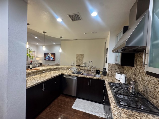 Detail Gallery Image 15 of 40 For 21 Gramercy #218,  Irvine,  CA 92612 - 2 Beds | 2/1 Baths