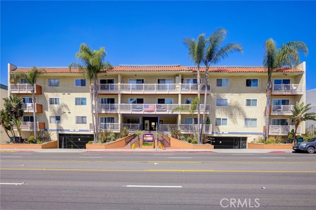 1707 Pacific Coast, Hermosa Beach, California 90254, 1 Bedroom Bedrooms, ,1 BathroomBathrooms,Residential,Sold,Pacific Coast,SB23052533