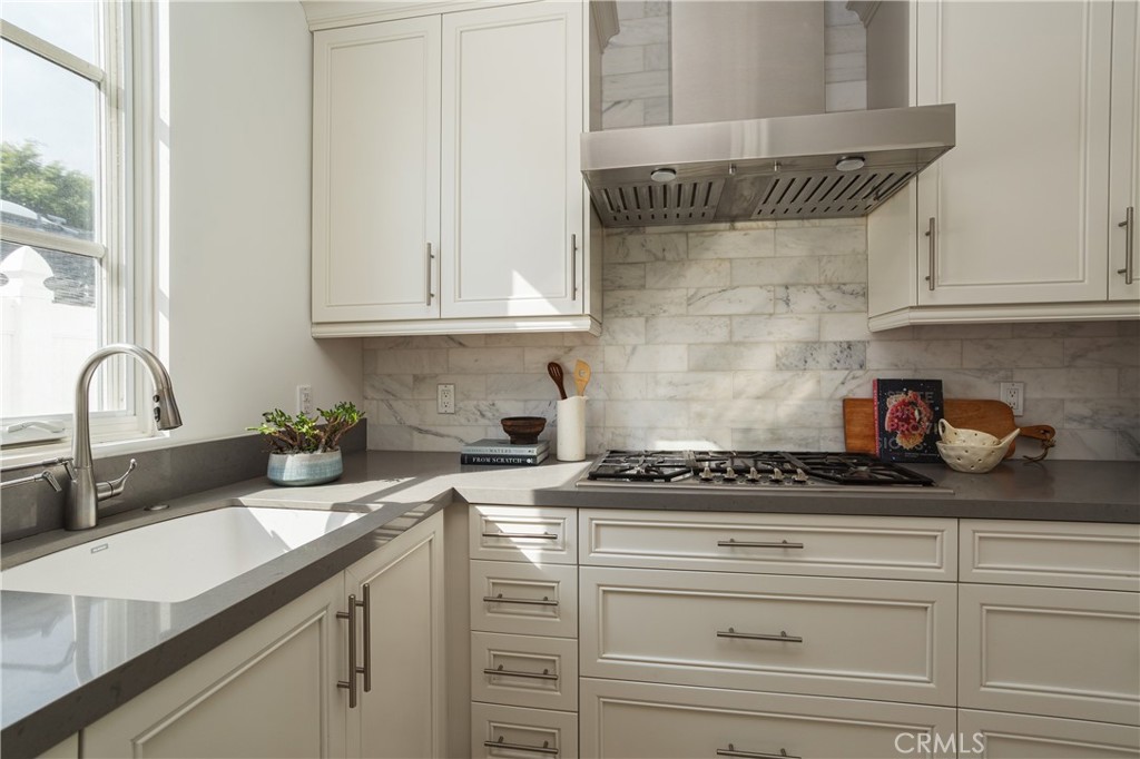 MLS #OC25163593 img 6