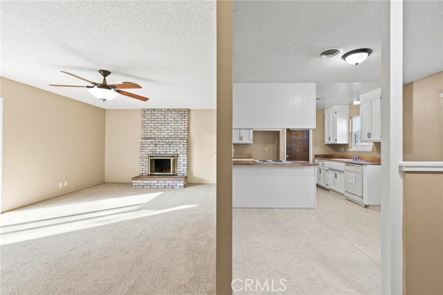 Detail Gallery Image 8 of 44 For 1212 Rosewood Dr, Yuba City,  CA 95991 - 3 Beds | 2 Baths