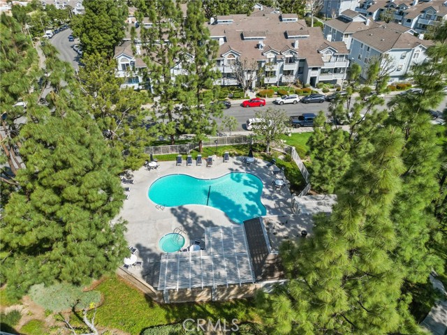Detail Gallery Image 4 of 19 For 26762 Claudette St #417,  Canyon Country,  CA 91351 - 3 Beds | 2 Baths