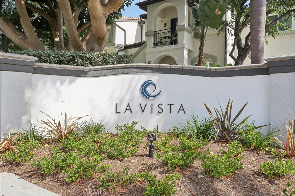 30902 Clubhouse Drive #27D
