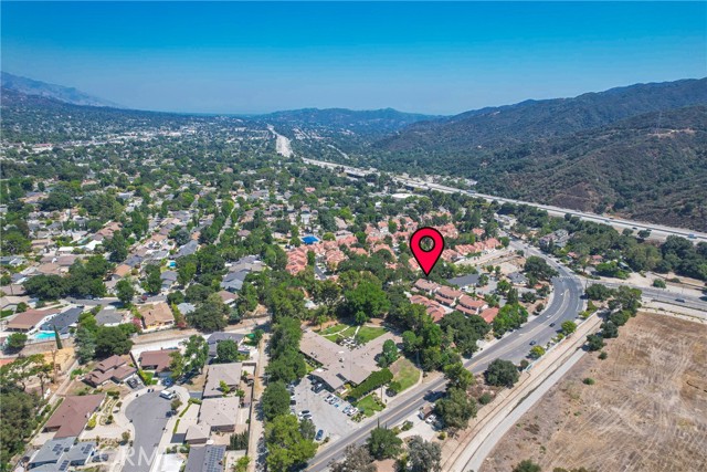 9148 Tujunga Canyon Boulevard, Tujunga CA: https://media.crmls.org/medias/4e76e770-8c38-4fa5-8ca1-e91c1fdc5660.jpg
