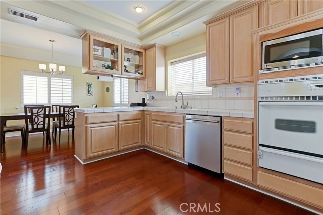 2007 Ernest Avenue, Redondo Beach, California 90278, 4 Bedrooms Bedrooms, ,2 BathroomsBathrooms,Residential,Sold,Ernest,SB17021325