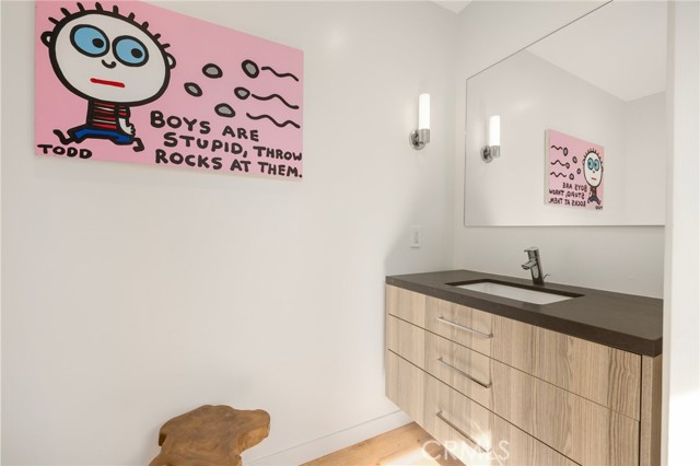 3660 Beethoven Street, Los Angeles CA: https://media.crmls.org/medias/4e7a0eb1-b855-46fe-98d1-a64d5fe41a69.jpg