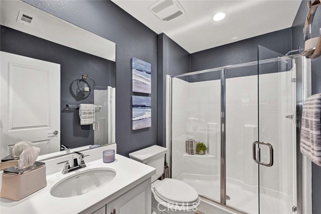 Detail Gallery Image 20 of 46 For 11599 Petunia Ct, Jurupa Valley,  CA 91752 - 5 Beds | 3 Baths