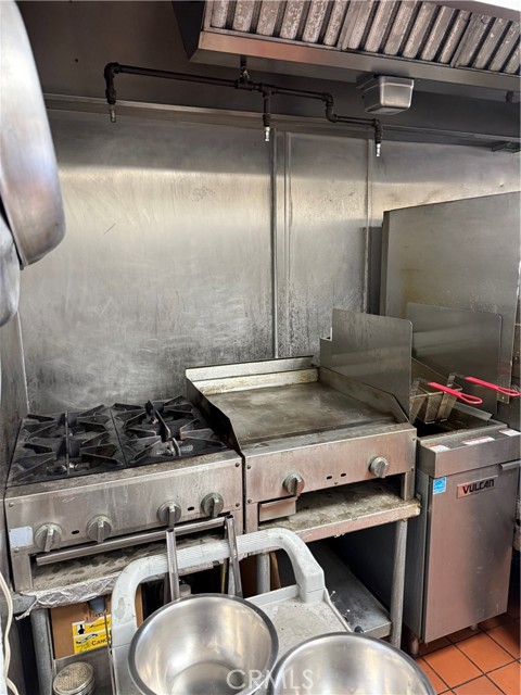  Commercial for Sale in Van Nuys, California