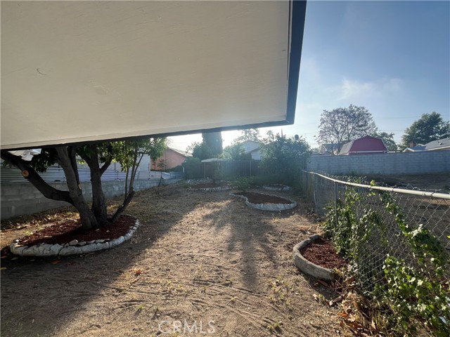 Detail Gallery Image 12 of 13 For 10326 Plainview Ave, Tujunga,  CA 91042 - 2 Beds | 1 Baths